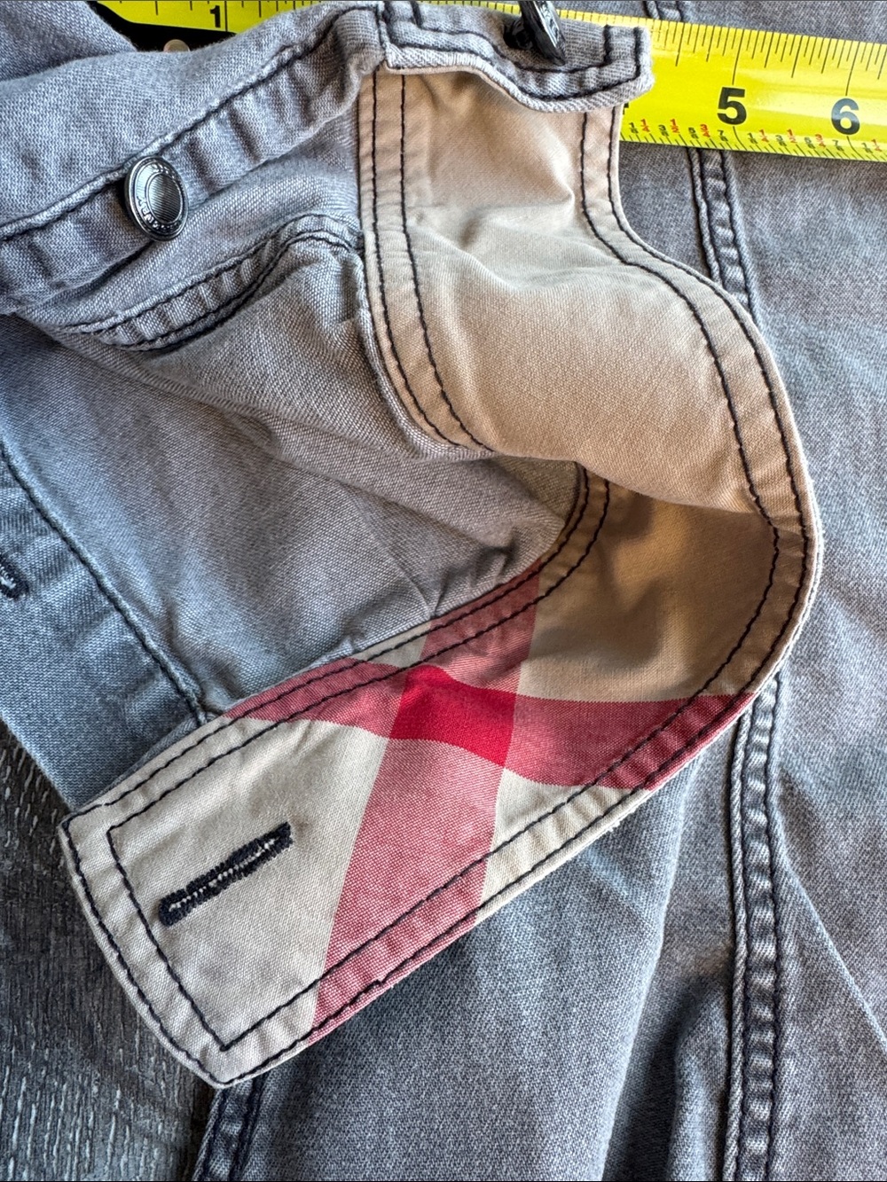 Burberry Gray Button-Front Utility Jacket AZ0709 - Picture 5 of 5